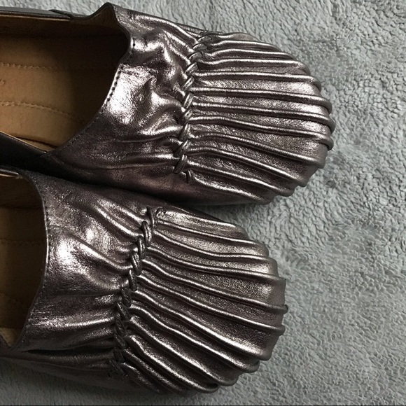 Chocolat Blu Vic Seamed Pleated Ruched Metallic Leather Wedge Loafer Flats Sz 6 - Picture 8 of 12